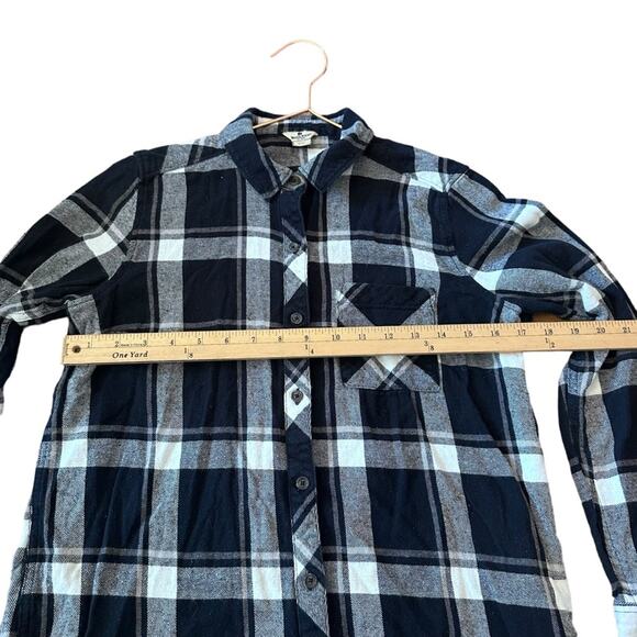 Woolrich Flannel Shirt - Women’s Small - Black/White Plaid - Picture 6 of 7